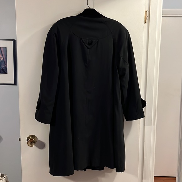 American Bazaar black raincoat with button in lining - Picture 6 of 13
